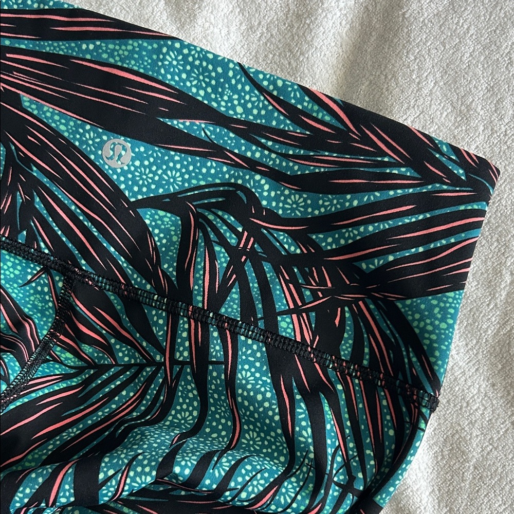 Lululemon Wunder Under Palm Lace